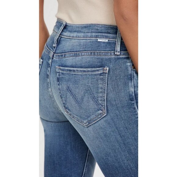 💕MOTHER💕 The Runaway Step Fray Jeans ~ Leaps and Bounds 26 NWOT - Picture 10 of 16